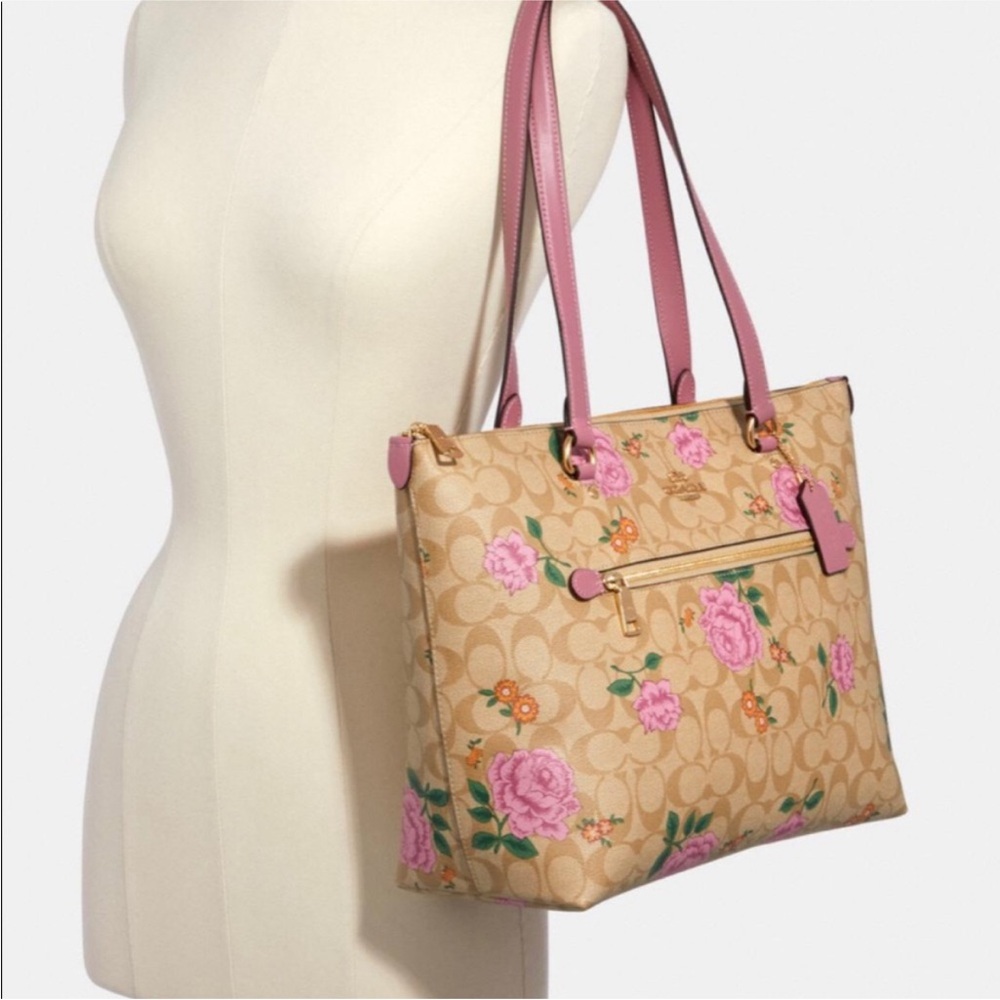 Coach gallery tote in rose print